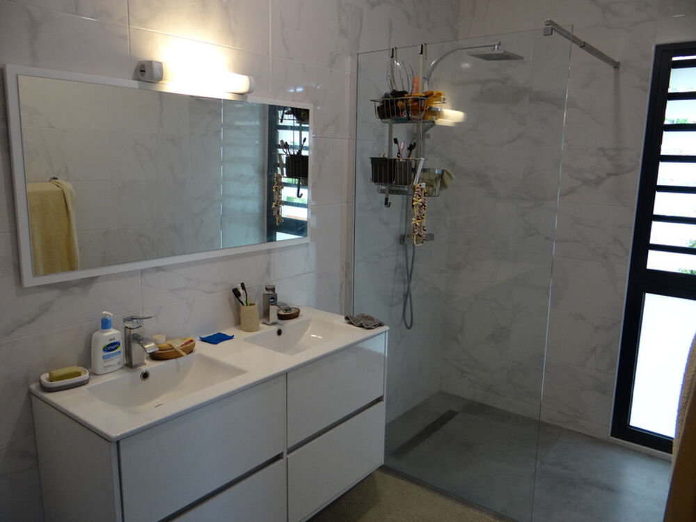 Vente Appartement Appartement T3 d'exception de 80m2 vue océan SAINT GILLES LES BAINS (974) Saint gilles les bains