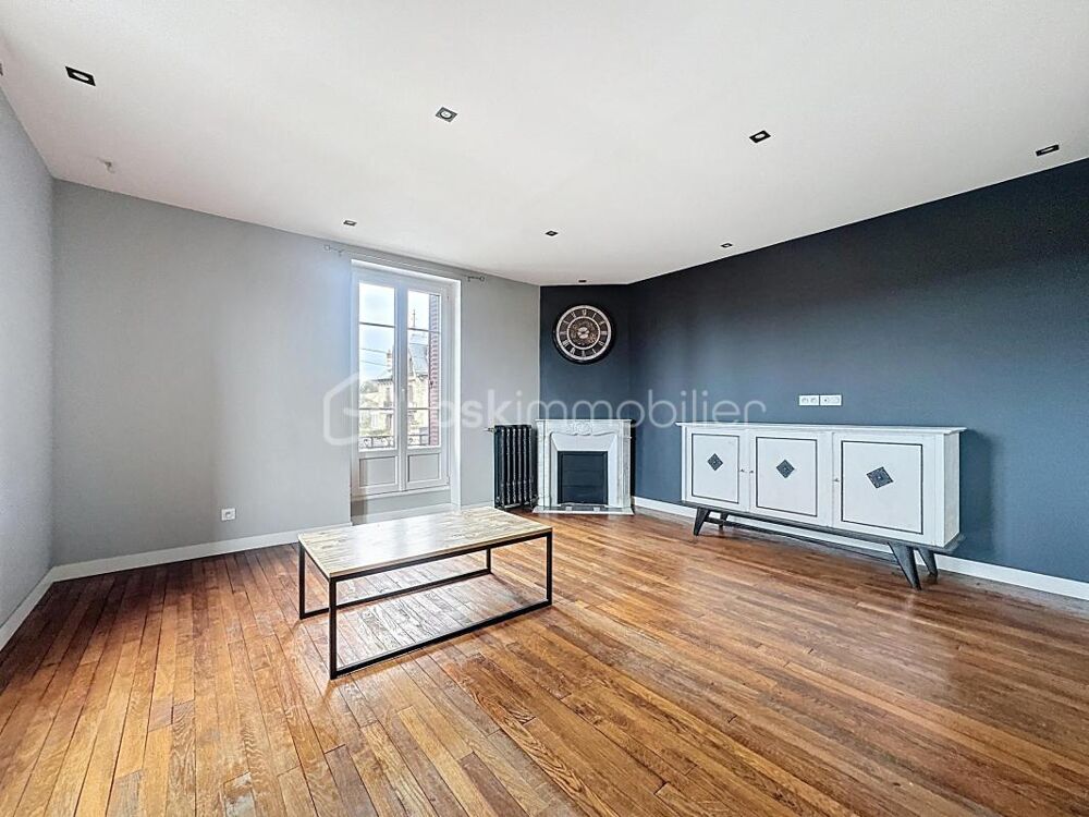 Meulière de 4 pièces avec Sous-sol total, Garage et Parking aérien