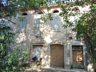  Propriété/château à vendre 10 pièces 300 m²
