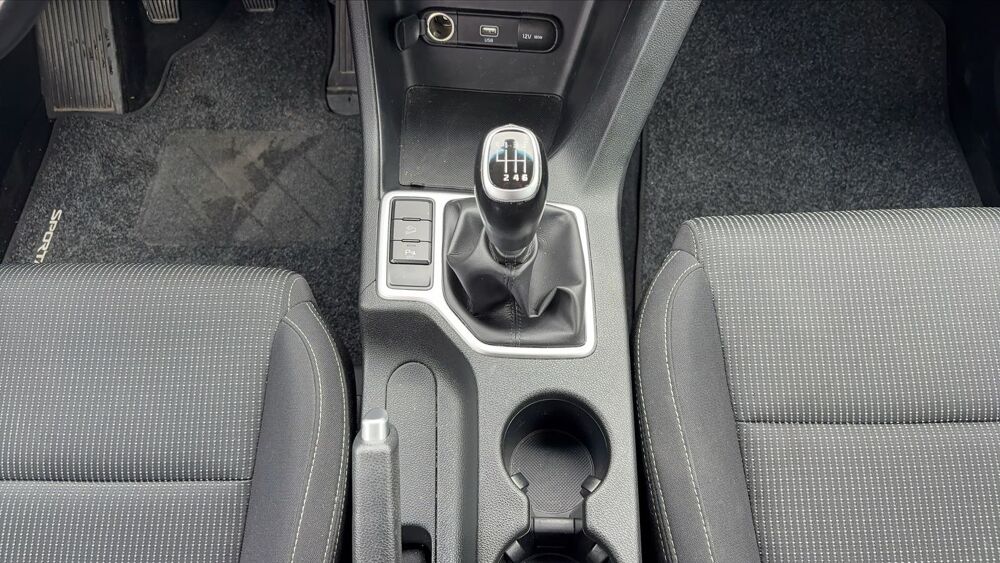 Sportage 1.6 CRDI 115 Design - Entretien constructeur 2019 occasion 18000 Bourges