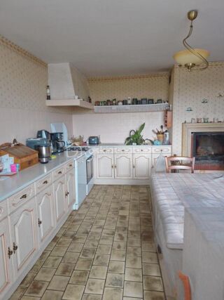  Propri�t�/ch�teau � vendre 6 pi�ces 146 m�