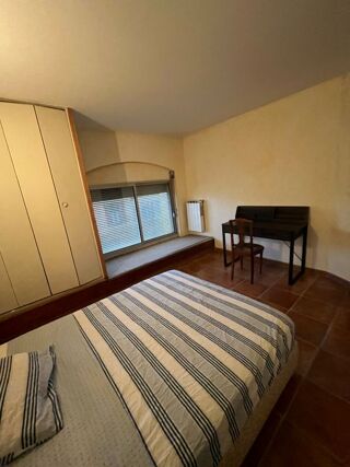  Appartement à louer 5 pièces 80 m² Avignon