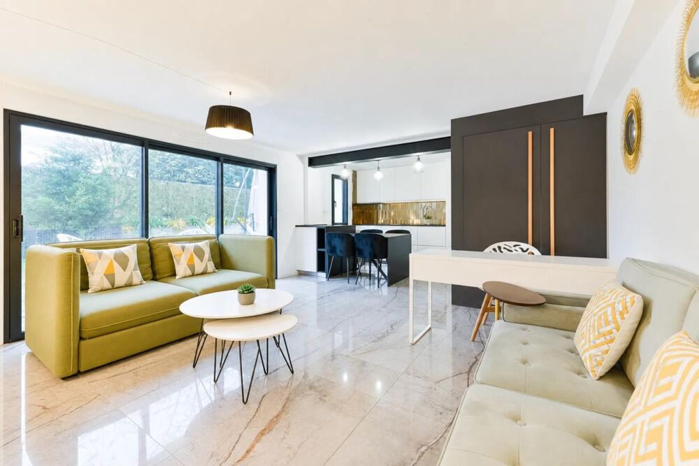Basse-Goulaine : 450 m²