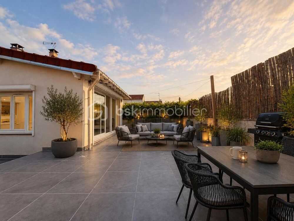 Vente Maison Maison Familiale d'Exception de 210 m² : Volume, Lumière et Jardin Préservé aux Portes de Paris Suresnes