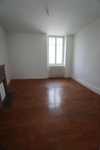  Appartement à louer 3 pièces 56 m²