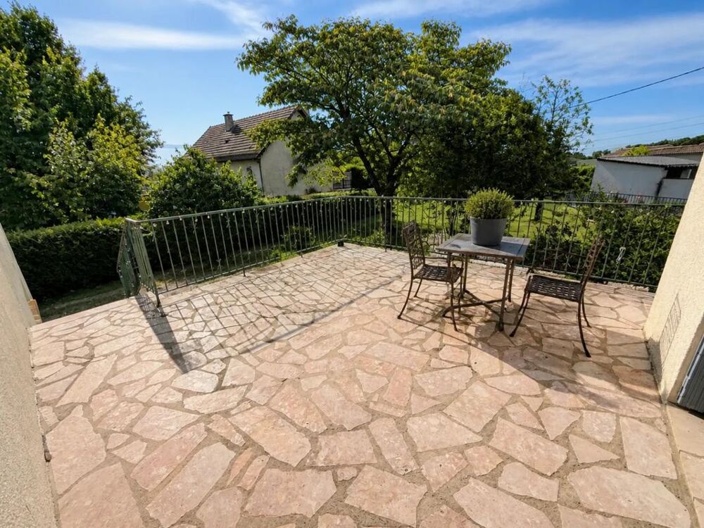 Maison de 5 pièces de 160 m² à Savigny-Lévescault