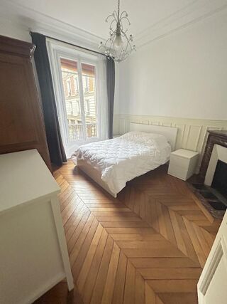  Appartement à louer 4 pièces 85 m²