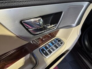 XF 2.2 Diesel PRESTIGE 2015 occasion 56120 Les Forges De Lanouee