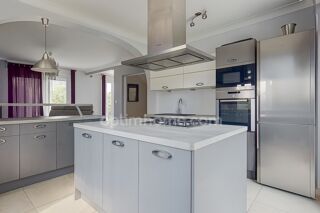  Maison � vendre 8 pi�ces 185 m�