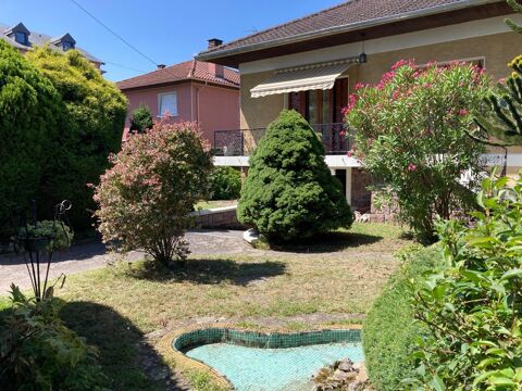   Maison Maison - 6 pièce(s) - 127 m²