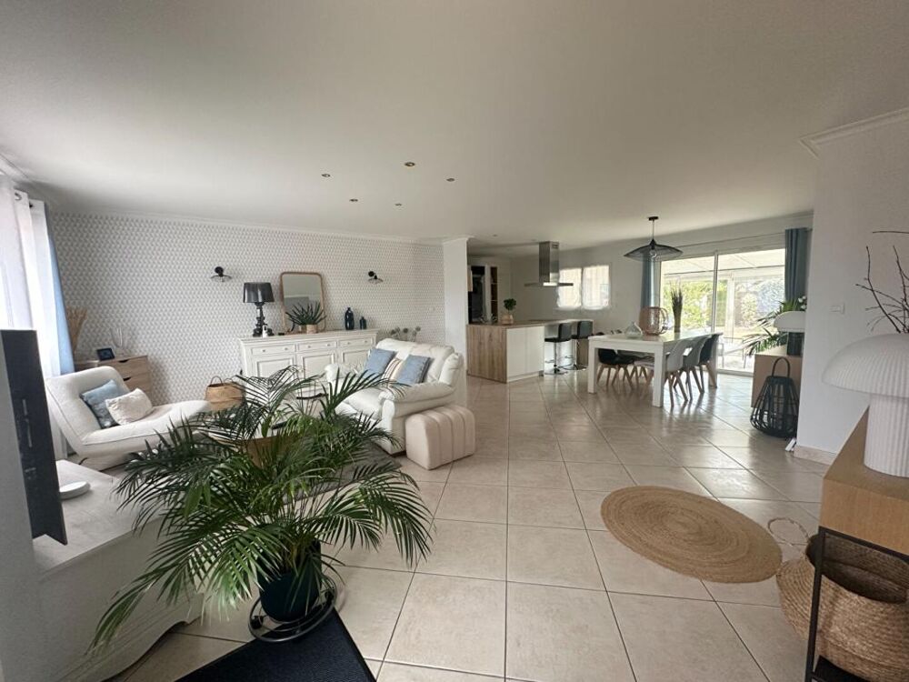 Vente Maison Plain-pied Sainte Luce sur Loire 6 pièce(s) 128 m2 Sainte luce sur loire