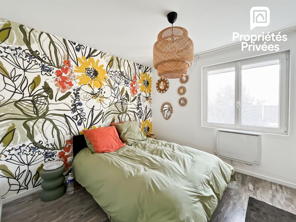 Vente Maison Maison rénovée, 5 chambres, garage avec piscine sur 3 000 m² Saint loubes