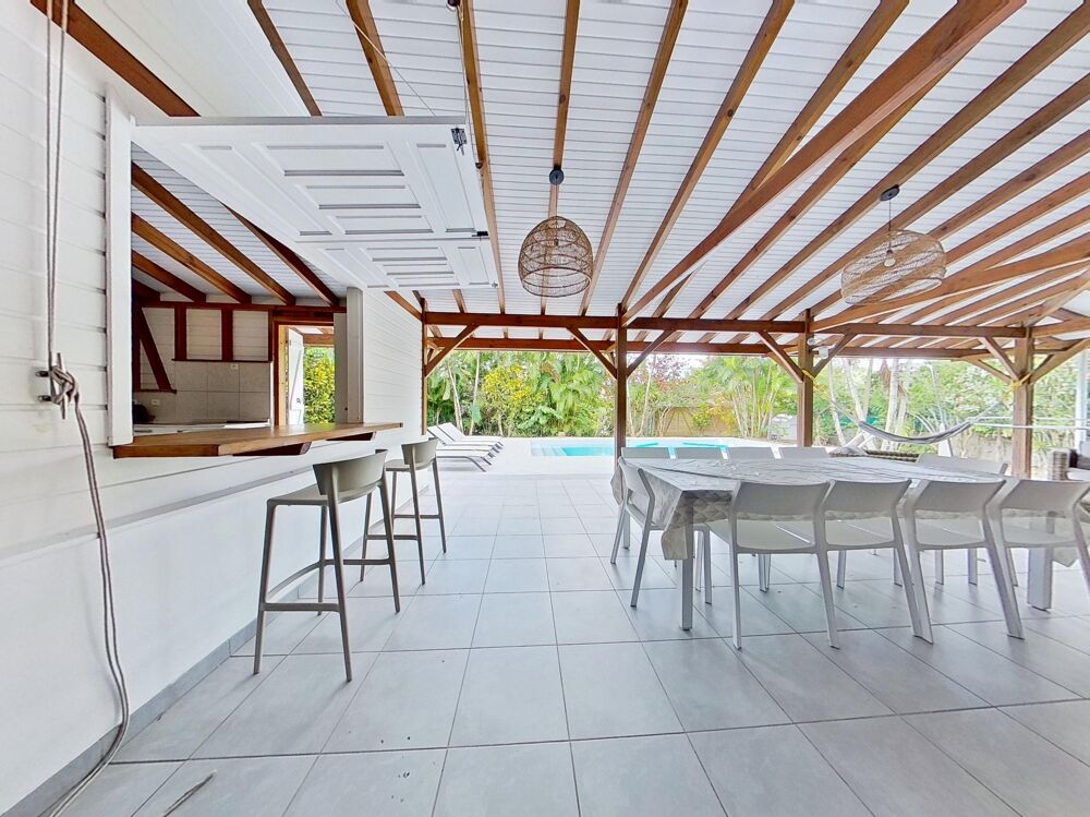 Vente Villa LES TROIS ILETS VILLA P6 bis -165 m² Hab / - Terrain de 986 m² - Piscine - Plain pied - A Vendre Martinique (972) Les trois ilets