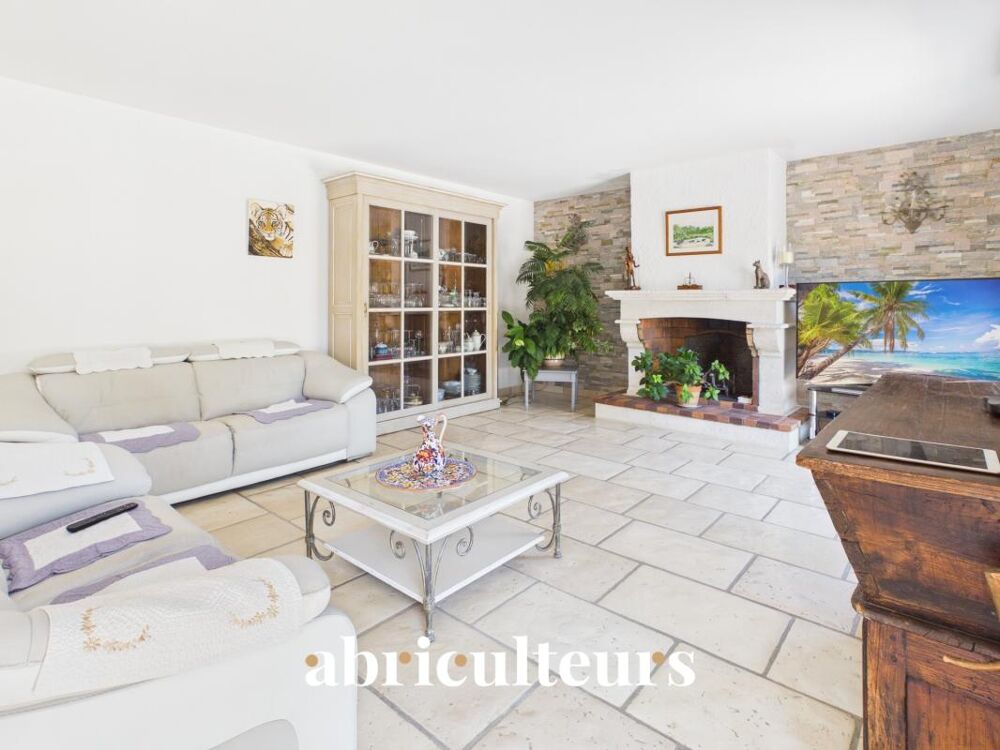 à vendre  Maison Montauroux (83440)