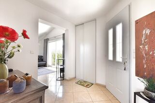  Villa  vendre 6 pices 113 m