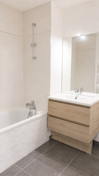  Appartement à louer 2 pièces 41 m²