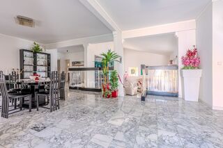  Maison à vendre 10 pièces 325 m²
