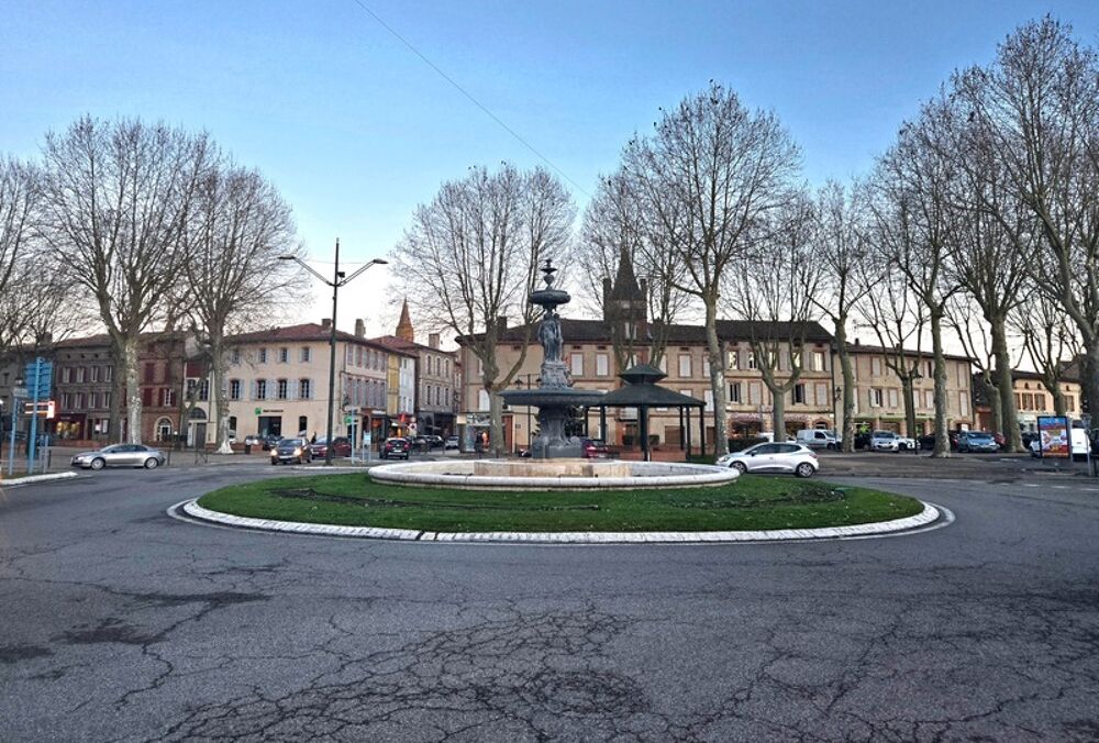 TRES BEL APPARTEMENT T3 EN CENTRE VILLE DE LAVAUR