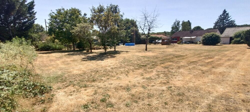 Vente Terrain Terrain à bâtir entièrement plat de plus de 800 m2 avec une façade de 24 m Yvre l eveque