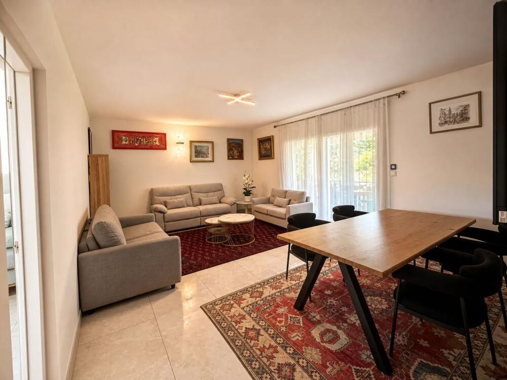 Maison de 7 pièces de 143 m² à Salaise-sur-Sanne