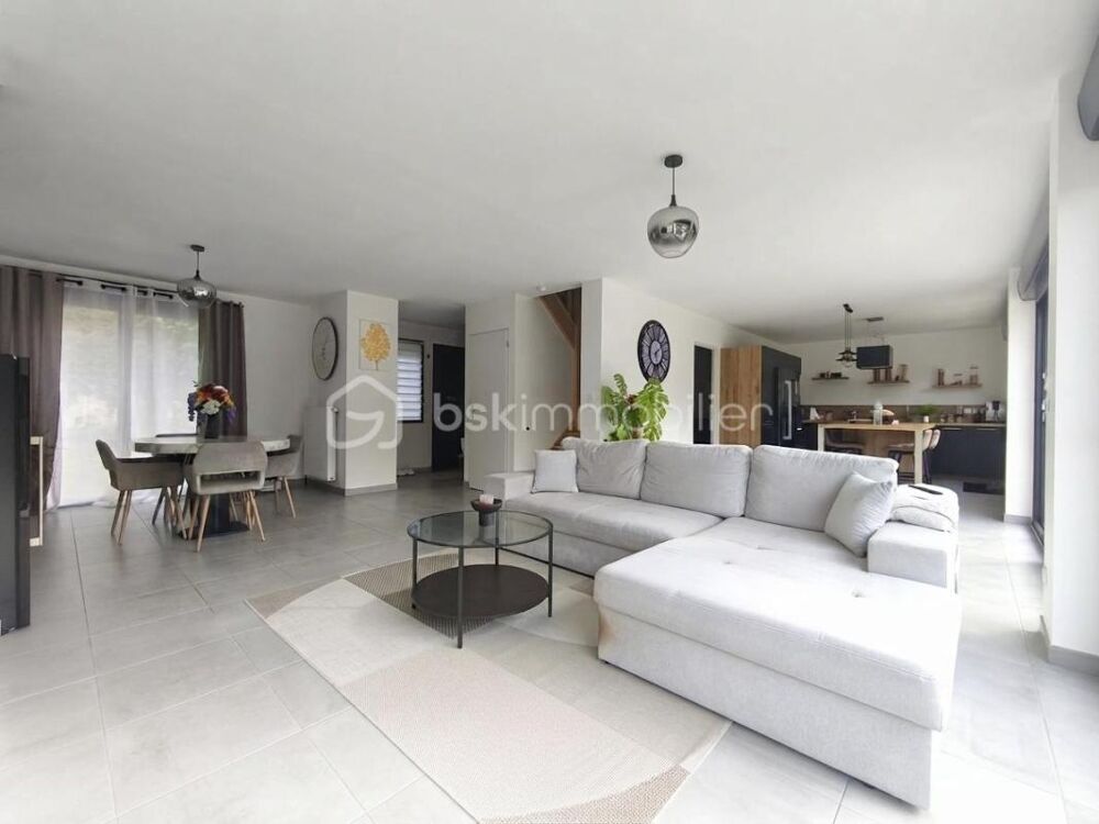 Vente Maison Maison de 2021, 153 m², 4 chambres sur sous sol total Crouy sur ourcq