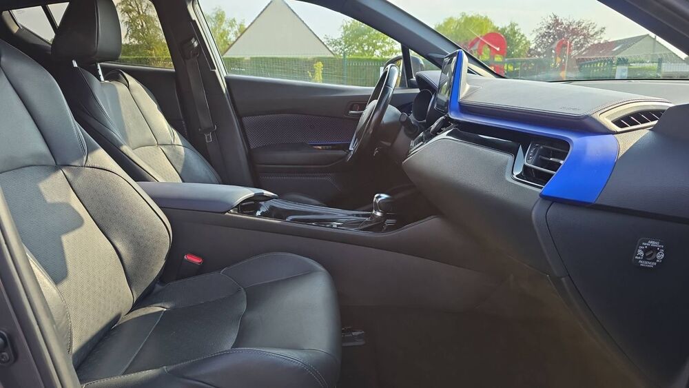 C-HR 1.8 VVT-i 122 CVT 98 Graphic - Automatique 2018 occasion 60110 Amblainville
