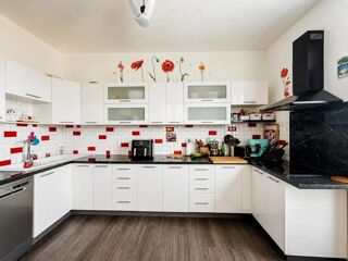  Maison à vendre 8 pièces 179 m²