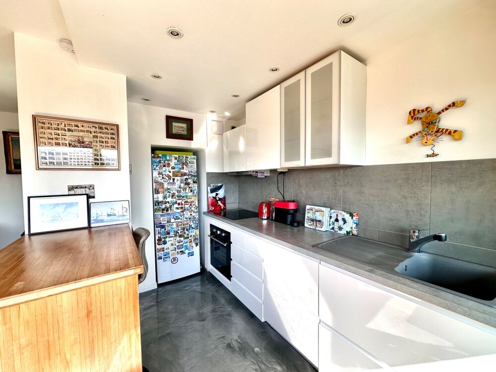 Vente Appartement MARSEILLE 8?, Saint Giniez – DUPLEX 68 M² – VUE MER PANORAMIQUE MER –3 BALCONS et CAVE Marseille 8
