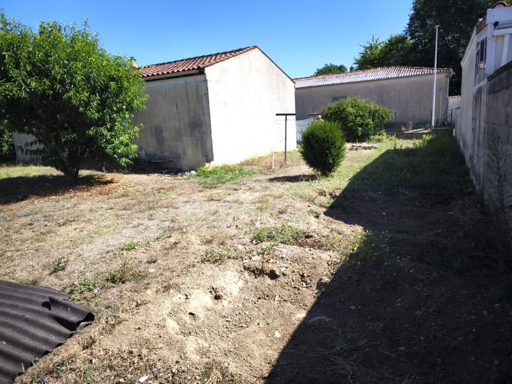 Vente Maison nouveau entre Saintes et Royan Maison à rénover au calme (17) Luchat