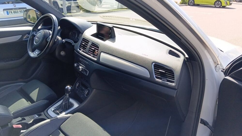 Q3 1.4 TFSI 150 S-Tronic 6 S line 2015 occasion 20000 Ajaccio