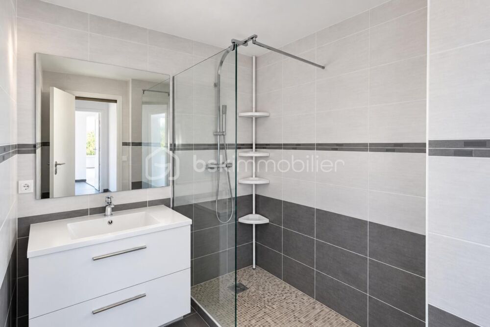 Vente Appartement Appartement T3 avec balcon et garage Voisins le bretonneux