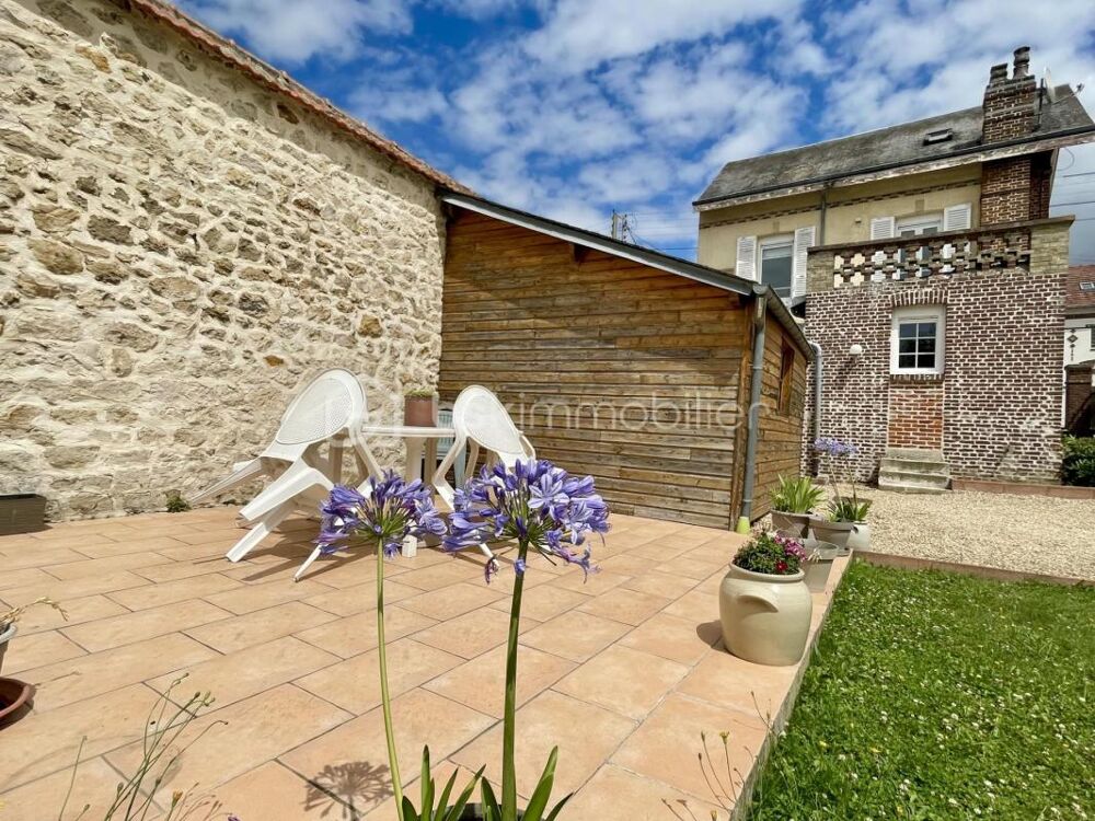 Maison familiale en plein centre-ville de Gisors a 2 min de la gare  4 chambres  beau jardin