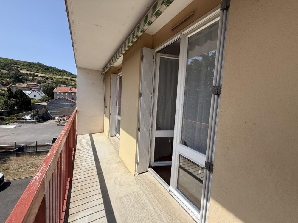 Location Appartement T2 36M² - STATIONNEMENT + TERRASSE - VALS PRES LE PUY Vals pres le puy