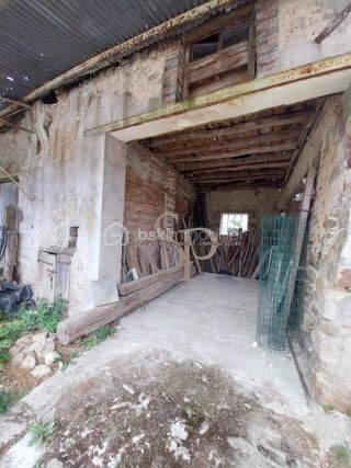  Remise / Grange à vendre 3 pièces 150 m²