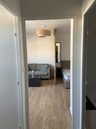  Appartement à louer 2 pièces 37 m²