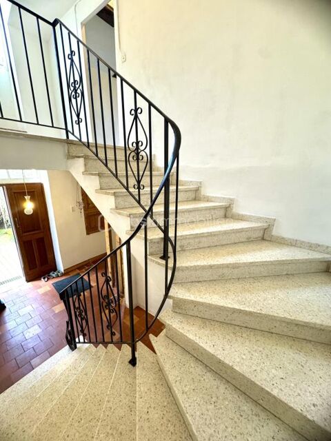   Maison en pierres r�nov�e avec jardin arbor� � 6 pi�ces � 147 m� � Auch Maison - 6 pi�ce(s) - 146 m�