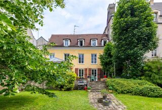  Maison à vendre 8 pièces 237 m²