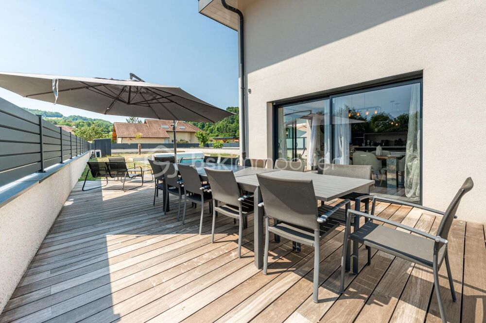 Maison contemporaine avec piscine  DPE A/A
