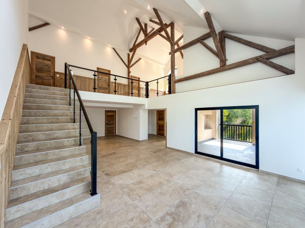 À vendre  Magnifique appartement T5 traversant en triplex de 196,54 m² au sol à Viuz-en-Sallaz