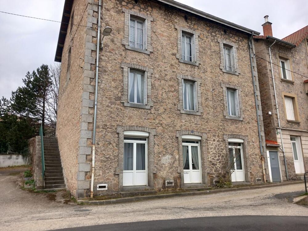 Vente Immeuble Dunières 43220 immeuble élevé sur caves  comprenant trois niveaux plus combles aménageables  sur 1148m² de terrain Dunieres
