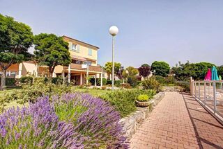  H�tel Particulier � vendre 15 + pi�ces 1216 m�