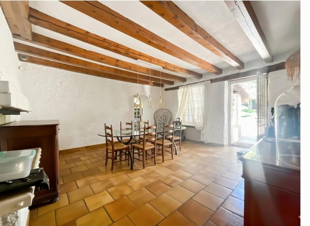 � vendre  Maison Divonne-les-Bains (01220)