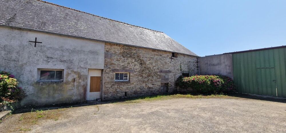 A vendre-Bretagne-Finistère Sud- Poullan sur Mer-Grange à rénover  137 m² environ- terrain de 290 m² environ