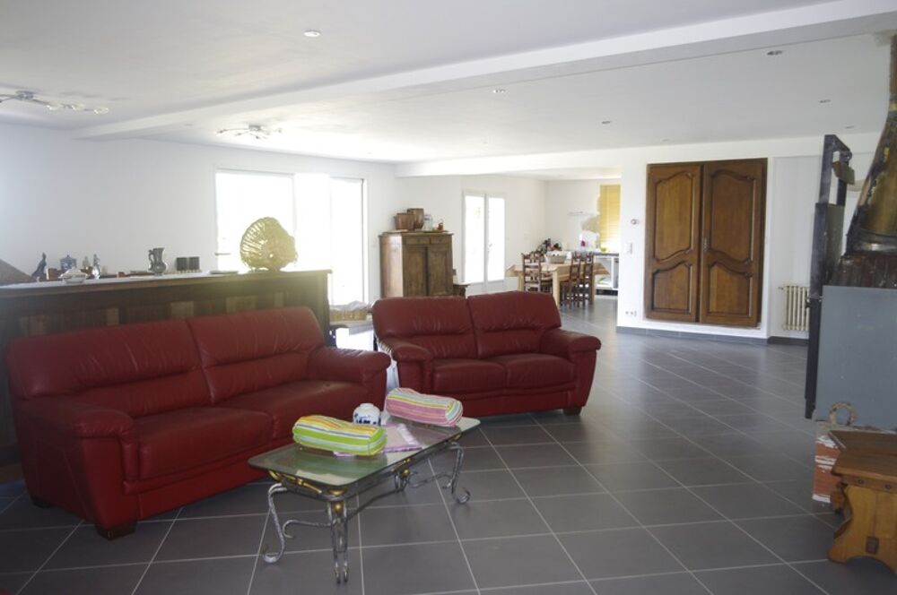 Vente Maison PEYRUSSE VIEILLE, secteur vallonné, belle propriété  de 227 m² avec vue panoramique et environnement privilégié Peyrusse vieille