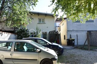  Immeuble � vendre 8 pi�ces 240 m�