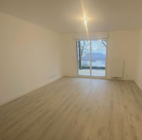   T2 avec balcon et parking � Vitr� Appartement - 2 pi�ce(s) - 40 m�