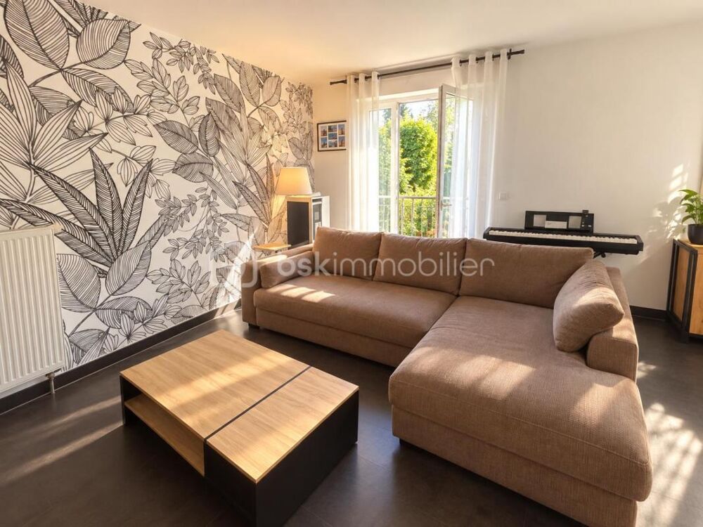 Vente Maison Maison de ville de 105 m² avec jardin, au calme, sans vis à vis, DPE C Saint pierre du perray