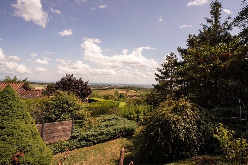 Vente Maison Dpt Saône et Loire (71), à vendre proche MACON maison P9 de 239m² - Terrain de 1600 m² - Macon