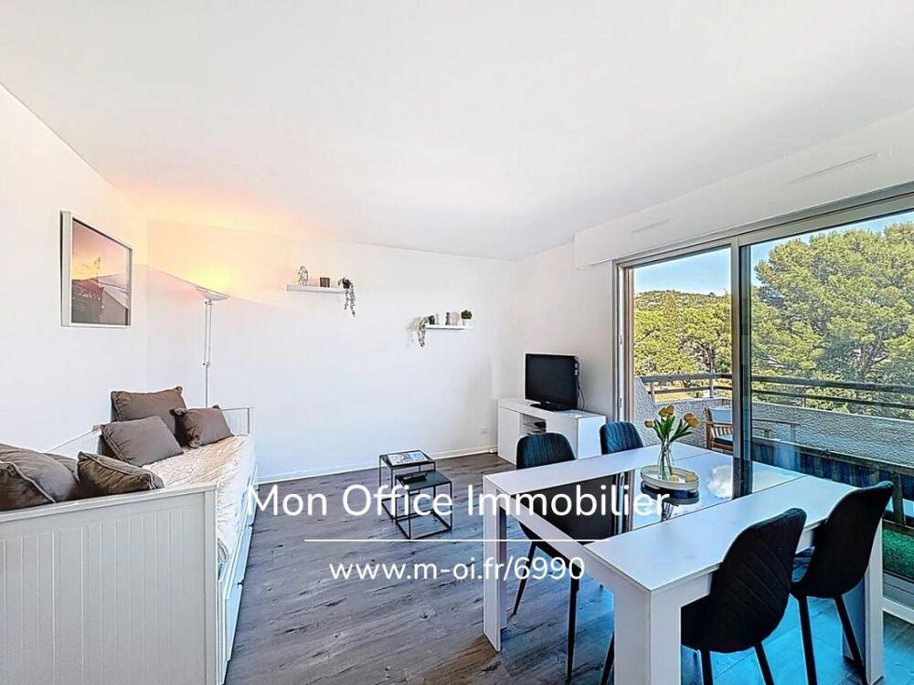 Référence : 6990-LES - STUDIO CABINE VUE MER RÉNOVÉ À VENDRE À CAVALAIRE SUR MER