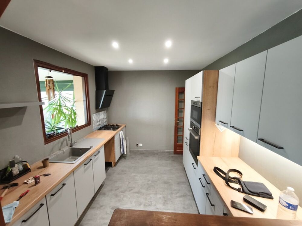 Vente Maison À VENDRE – Maison familiale 6 pièces de 133 m² avec sous-sol complet sur 2 332 m² de terrain – Juvignies (60112) Juvignies